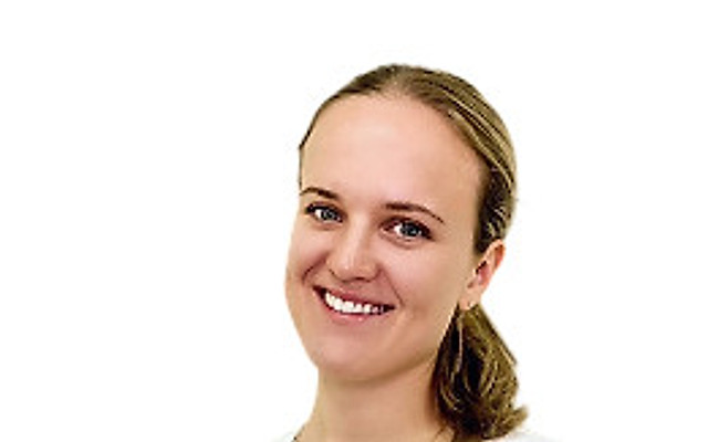 Комарова Анна Витальевна